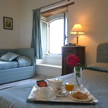 Отель Relais Rossi 3*