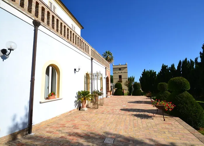 Relais Rossi Отель Сильви-Марина